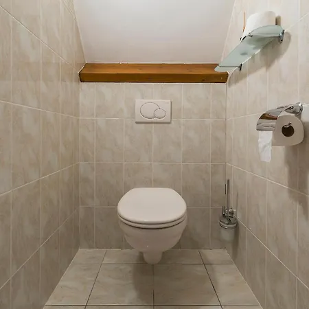 W Free Parking, View & Space Фермерский дом