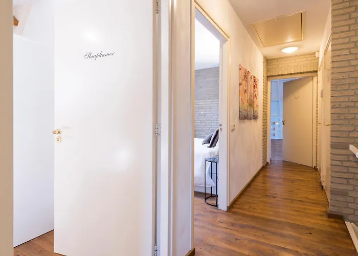 W Free Parking, View & Space *