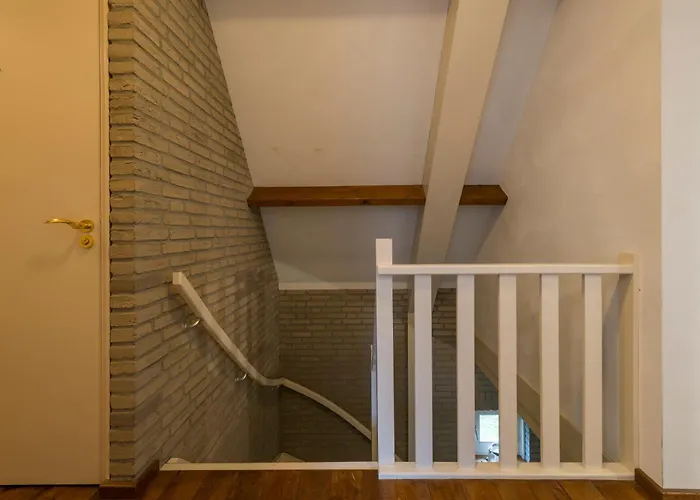 W Free Parking, View & Space *