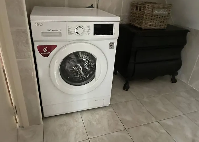 W Free Parking, View & Space