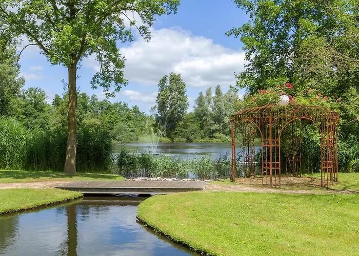 W Free Parking, View & Space Boxtel